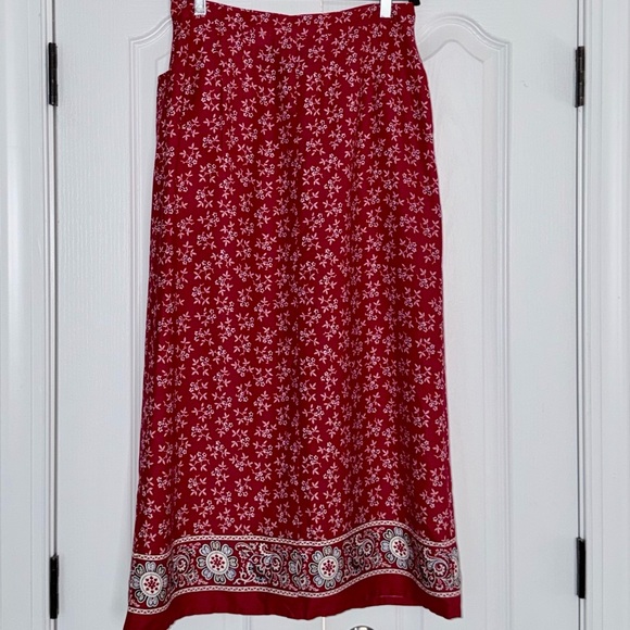 Liz Claiborne Red Floral Maxi Skirt - Picture 2 of 4
